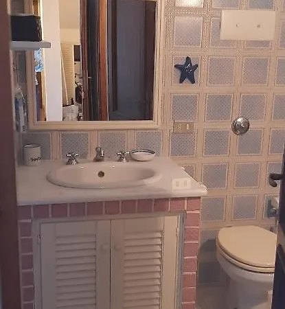 Lupo Cattivo Con Sei Camere- Centro Villa *