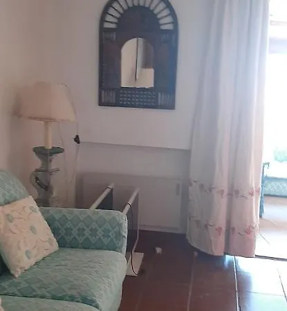 Lupo Cattivo Con Sei Camere- Centro Villa
